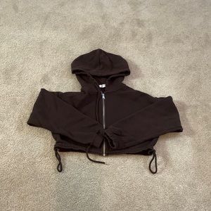 Cropped zip up hoodie!